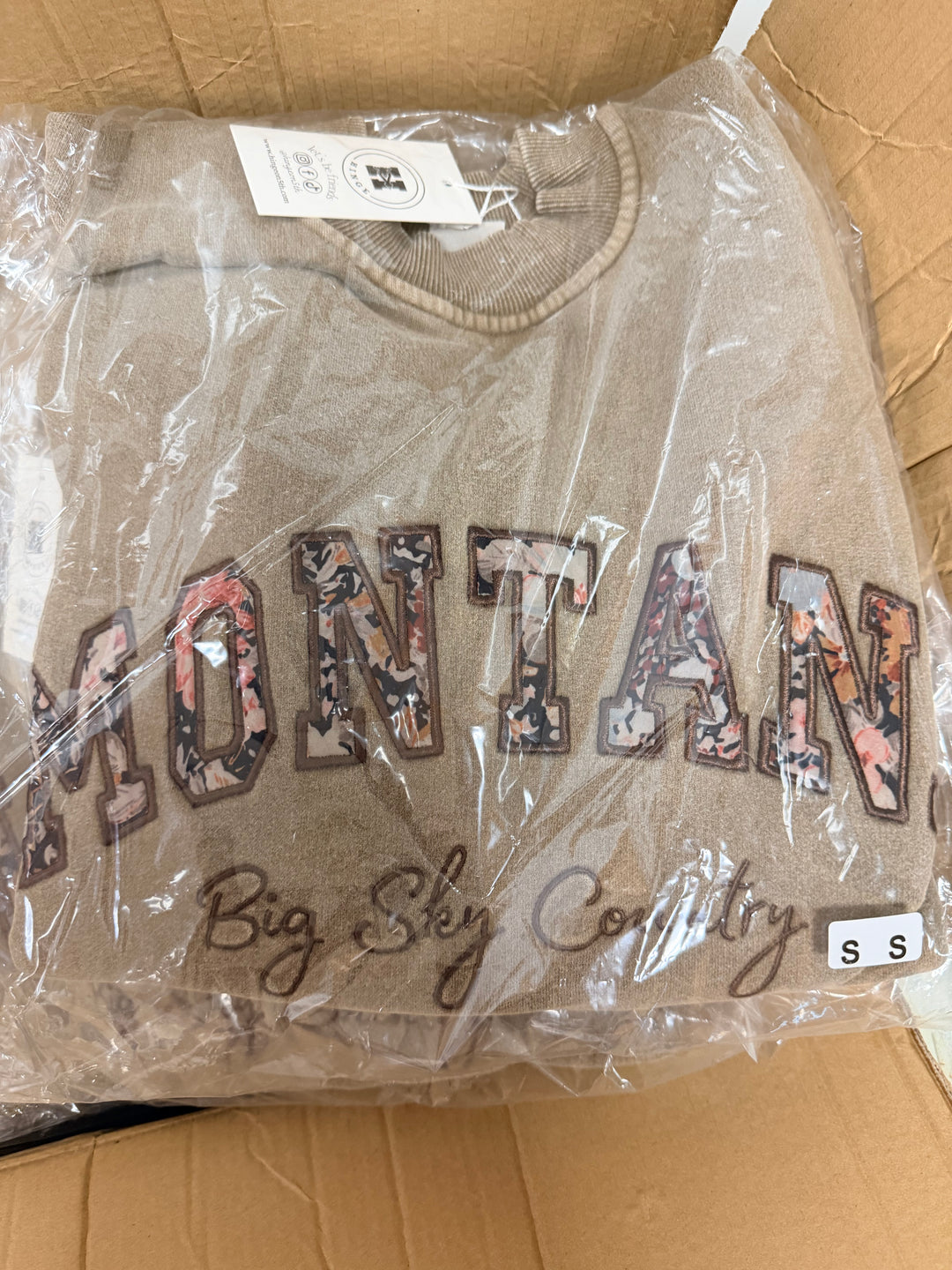 Montana Big Sky Country Floral Applique Crewneck