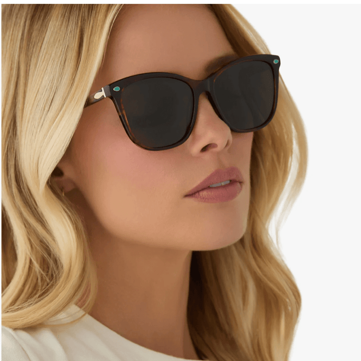 DIFF x Yellowstone Beth III Sunglasses – Sequoia + G15 Polarized - Timber &amp; Velvet Boutique