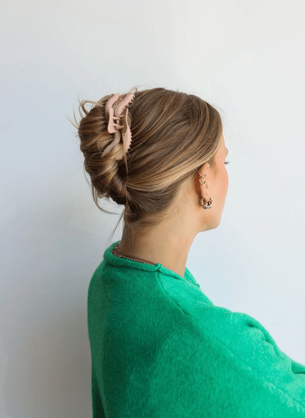 Kaxi Midi Wavy Hold Everything Claw - Timber &amp; Velvet Boutique