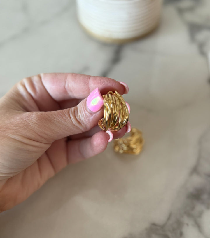 Naomi Huggie Earring - Timber &amp; Velvet Boutique