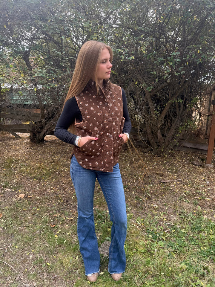 Taylor Ditsy Floral Quilted Mock Neck Vest - Timber &amp; Velvet Boutique
