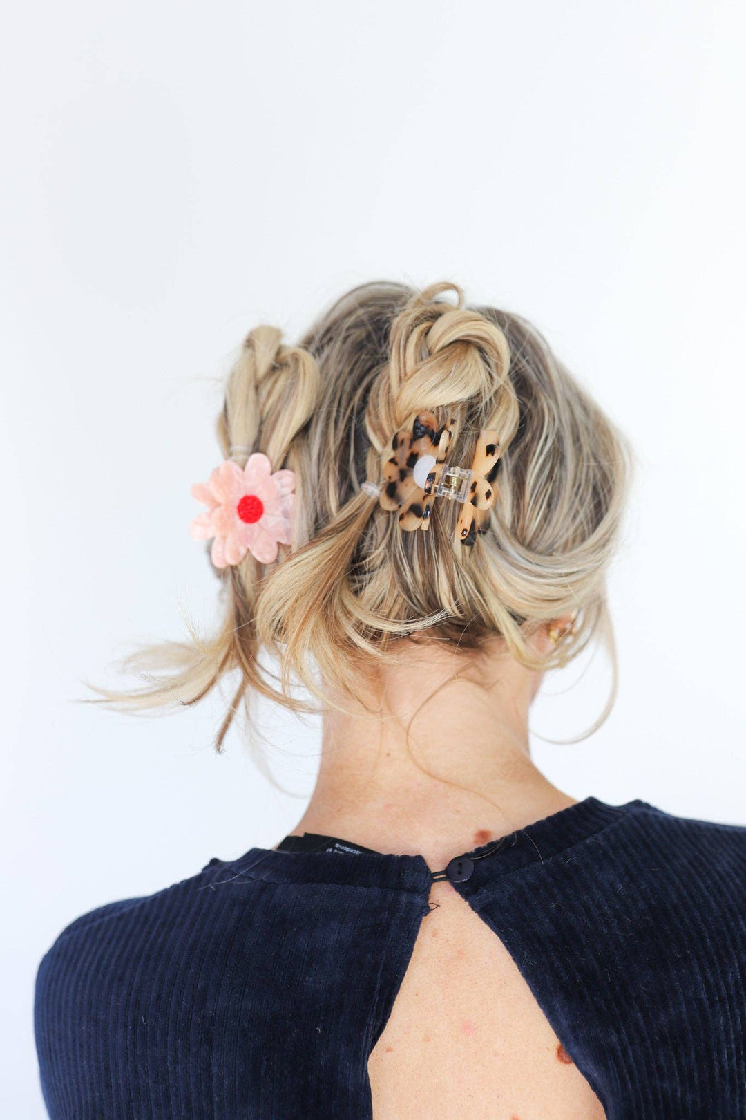 The Flower Claw - Timber &amp; Velvet Boutique