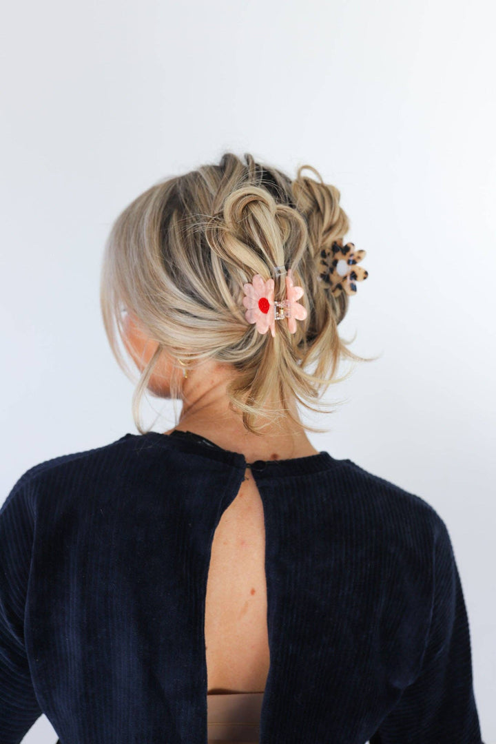 The Flower Claw - Timber &amp; Velvet Boutique