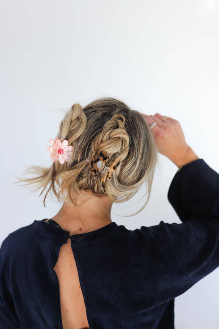 The Flower Claw - Timber &amp; Velvet Boutique